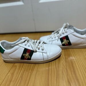 White Leather Sneakers with Red & Green Stripe and Bee Accent